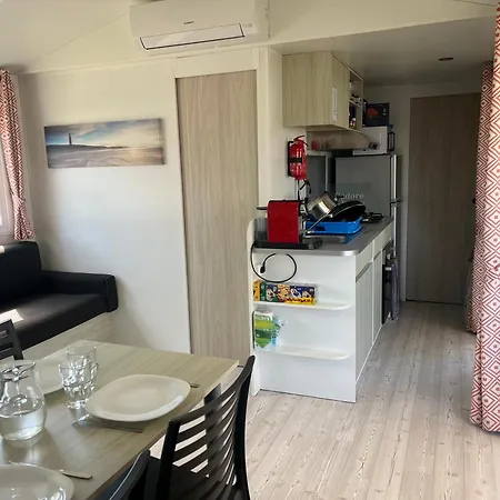 Camping Mobilhome 4-6 Personnes Aux Dunes De Contis